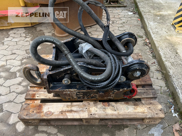 Oil-Quick OQ70/55 - Acoplamento rápido por Máquina de construção: foto 2 Oil-Quick OQ70/55 - Acoplamento rápido por Máquina de construção: foto 2