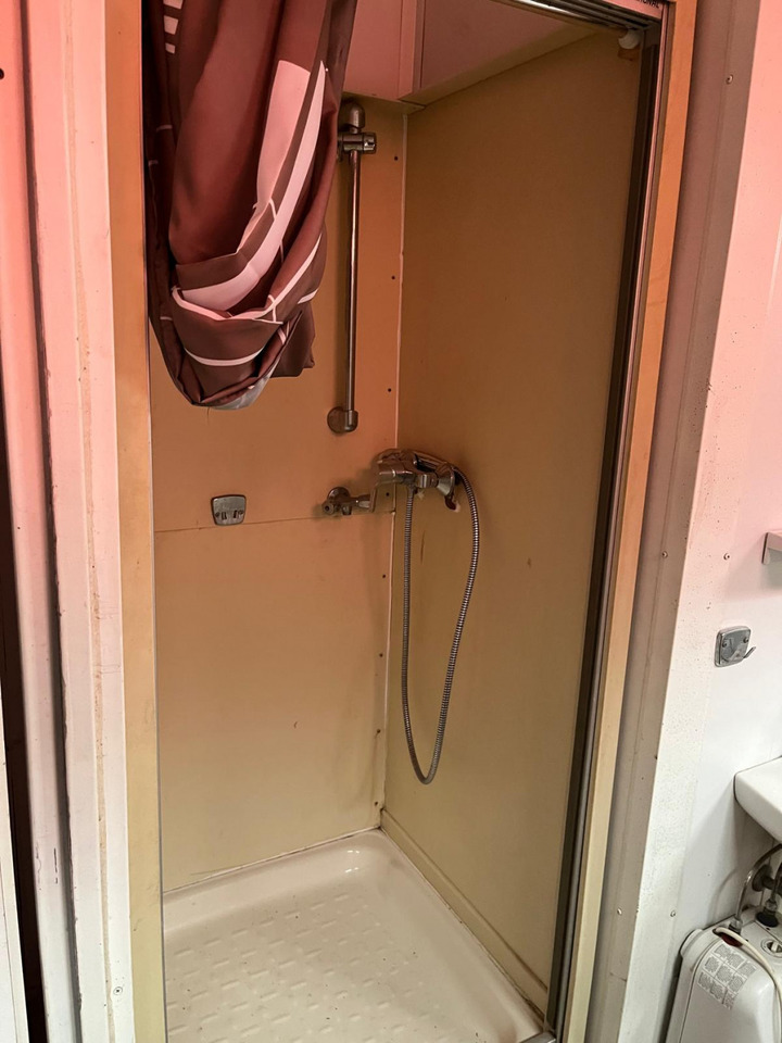 Abrollcontainer Containeranlage für Asbestsanierung - Camião polibenne: foto 2 Abrollcontainer Containeranlage für Asbestsanierung - Camião polibenne: foto 2