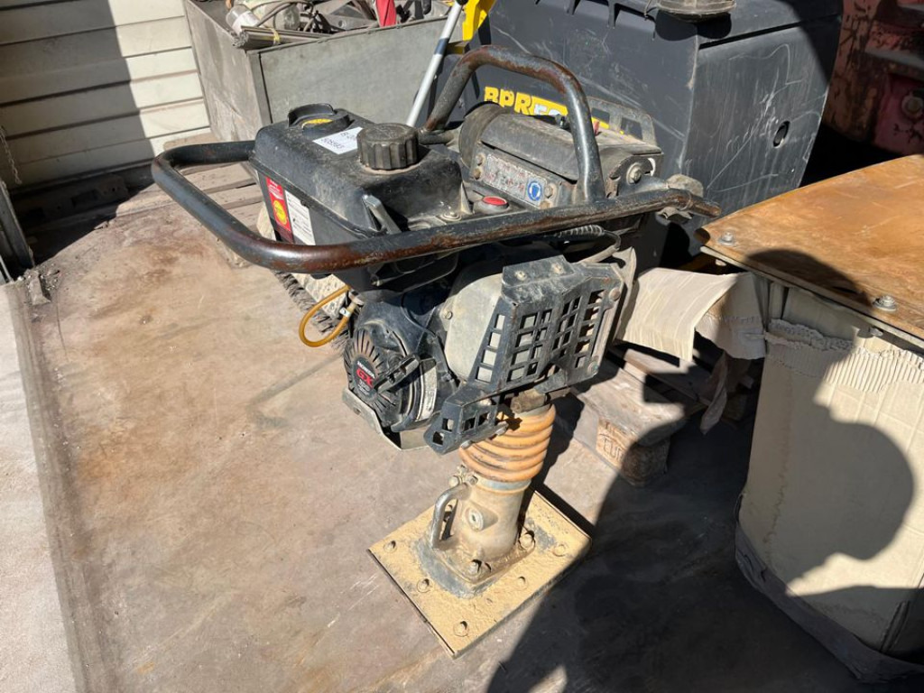 BOMAG BT 60 4 Diverse Stampfer - Compactadora de percussão: foto 2 BOMAG BT 60 4 Diverse Stampfer - Compactadora de percussão: foto 2