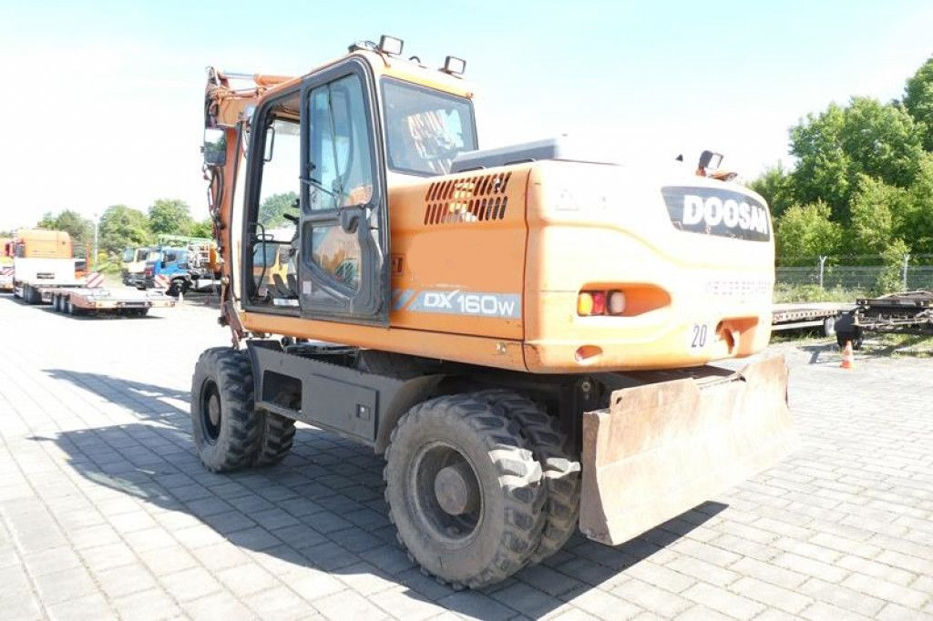 Doosan Mobilbagger DX 160 Mobilbagger - Escavadeira de rodas: foto 4 Doosan Mobilbagger DX 160 Mobilbagger - Escavadeira de rodas: foto 4