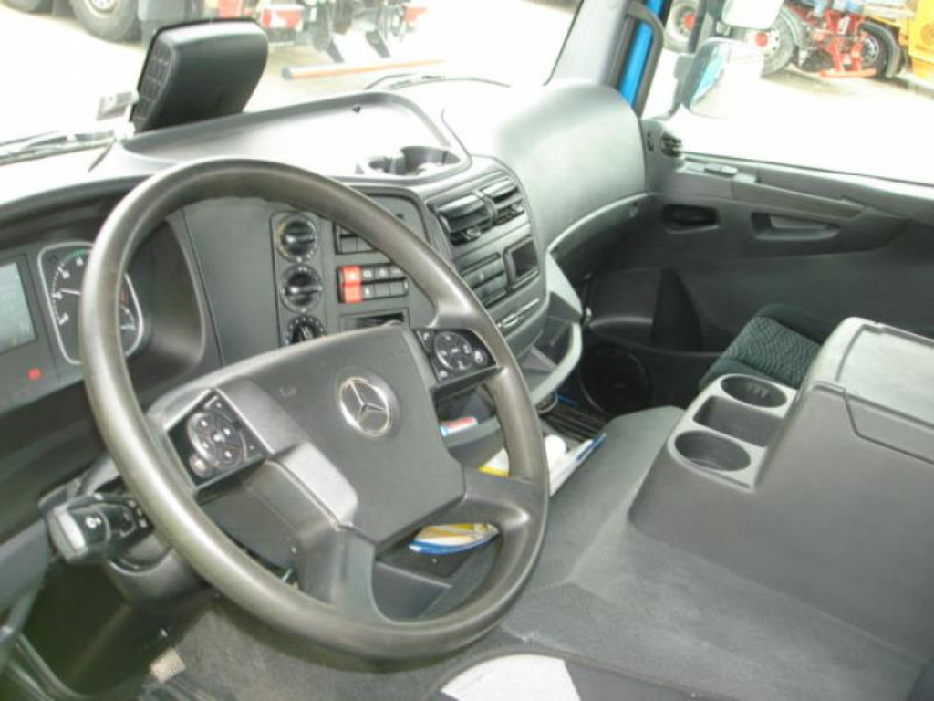 MERCEDES-BENZ Atego 1524 K Absetzkipper TOP +Funkfernbed. - Camião multibenne: foto 4 MERCEDES-BENZ Atego 1524 K Absetzkipper TOP +Funkfernbed. - Camião multibenne: foto 4