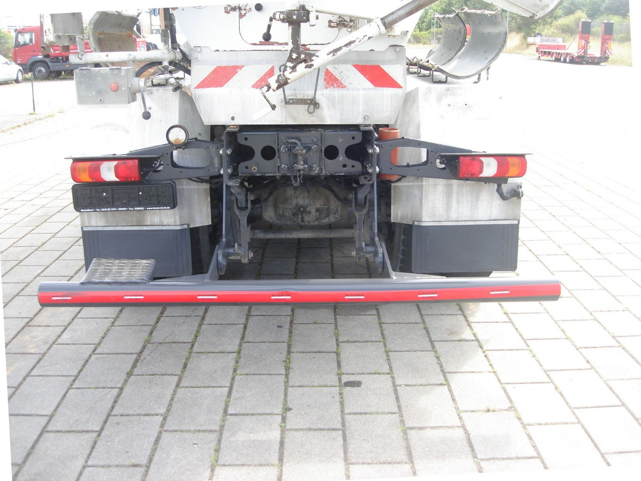 Mercedes-Benz Arocs 3240 B 8x4 - Camião betoneira: foto 5 Mercedes-Benz Arocs 3240 B 8x4 - Camião betoneira: foto 5