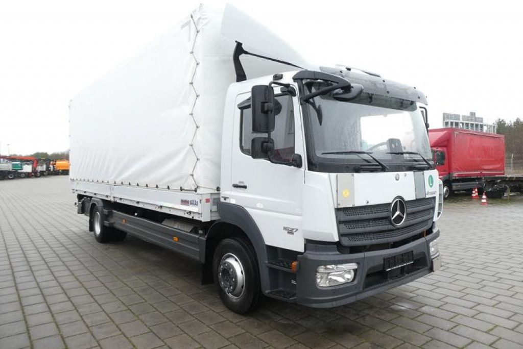 Camião de caixa aberta/ Plataforma Mercedes-Benz Atego 1527 L Pritsche LBW: foto 1