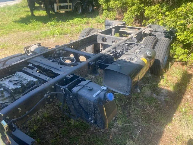FUSO Canter 7 C 18 chassis cabine automaat , euro 6 , geschikt voor 4 mtr opbouw. - Camião chassi: foto 5 FUSO Canter 7 C 18 chassis cabine automaat , euro 6 , geschikt voor 4 mtr opbouw. - Camião chassi: foto 5
