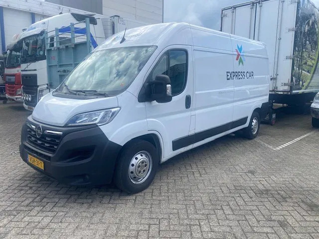 Opel Movano 2.2 diesel lang en hoog met laadklep, motor problemen... - Furgão: foto 1 Opel Movano 2.2 diesel lang en hoog met laadklep, motor problemen... - Furgão: foto 1