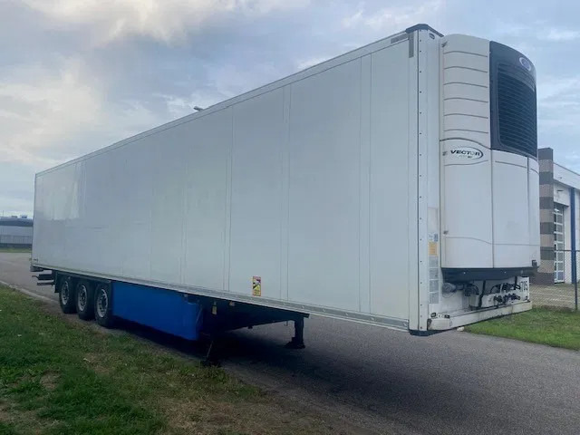 Schmitz Cargobull 2 temp, SCB 53B koelvries met carrier vector 1950MT met tussenwand , 2 verdampers - Semi-reboque frigorífico: foto 2 Schmitz Cargobull 2 temp, SCB 53B koelvries met carrier vector 1950MT met tussenwand , 2 verdampers - Semi-reboque frigorífico: foto 2