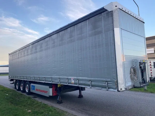 Schmitz Cargobull SCB ,schuifzeil/dak met onderschuifklep ,alcoa , kisten en veiligheidszeil. - Semi-reboque de lona: foto 4 Schmitz Cargobull SCB ,schuifzeil/dak met onderschuifklep ,alcoa , kisten en veiligheidszeil. - Semi-reboque de lona: foto 4