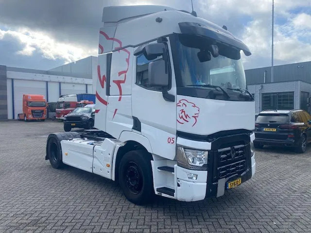 Renault T 440 euro 6 trekker compleet spoilers 2 x tank, low km...... - Tractor: foto 2 Renault T 440 euro 6 trekker compleet spoilers 2 x tank, low km...... - Tractor: foto 2
