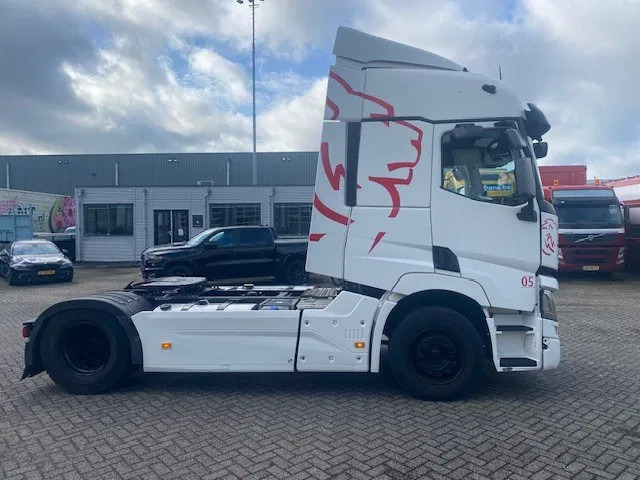 Renault T 440 euro 6 trekker compleet spoilers 2 x tank, low km...... - Tractor: foto 3 Renault T 440 euro 6 trekker compleet spoilers 2 x tank, low km...... - Tractor: foto 3