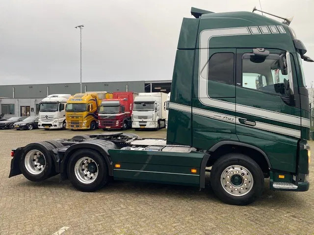 Volvo FH 16 6x2 sleepas trekker ,DL ,750 pk, XL cabine , schuifschotel . - Tractor: foto 3 Volvo FH 16 6x2 sleepas trekker ,DL ,750 pk, XL cabine , schuifschotel . - Tractor: foto 3
