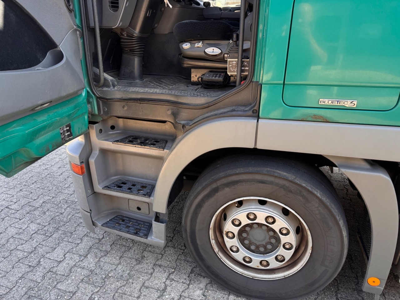 Leasing de  Mercedes-Benz 1844 Actros MP3 3-SeitenKipper Getreide Pritsche Mercedes-Benz 1844 Actros MP3 3-SeitenKipper Getreide Pritsche: foto 8