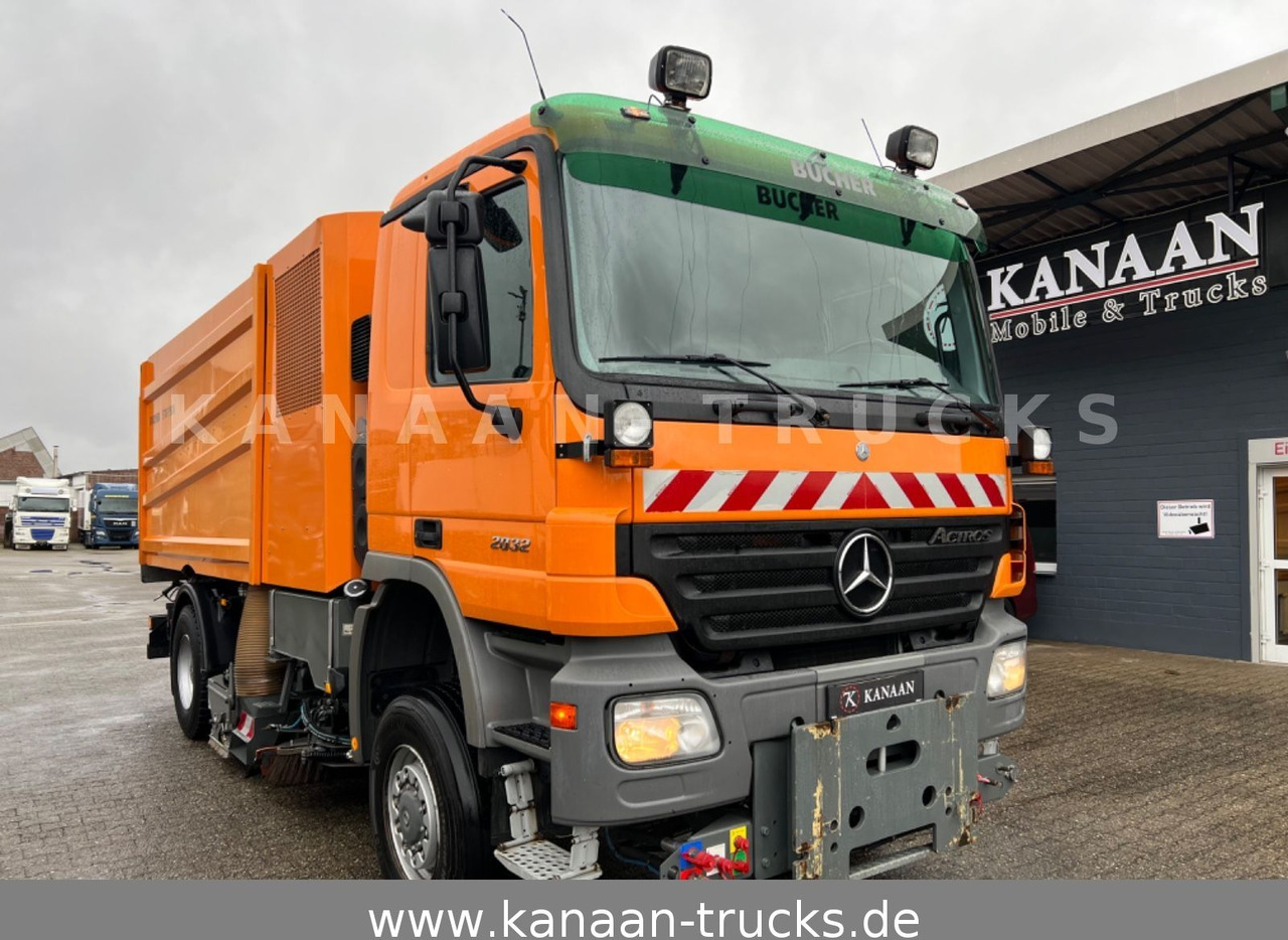 Mercedes-Benz 2032 Actros 4x4 Bucher STKF 9500 AIRPORT KLIMA - Varredora urbana: foto 2 Mercedes-Benz 2032 Actros 4x4 Bucher STKF 9500 AIRPORT KLIMA - Varredora urbana: foto 2