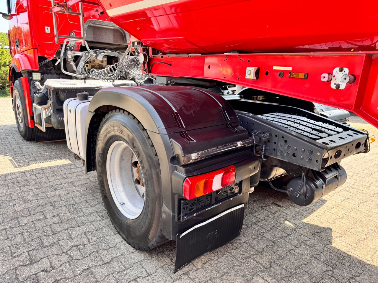 Mercedes-Benz 1846 Actros LS Kipphydraulik Alcoa - Tractor: foto 4 Mercedes-Benz 1846 Actros LS Kipphydraulik Alcoa - Tractor: foto 4