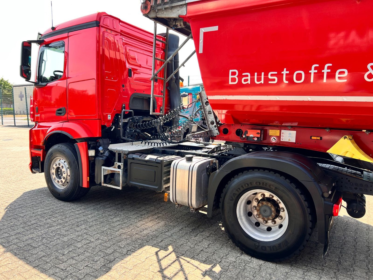 Mercedes-Benz 1846 LS Actros 5 4x2 Kipphydraulik - Tractor: foto 3 Mercedes-Benz 1846 LS Actros 5 4x2 Kipphydraulik - Tractor: foto 3