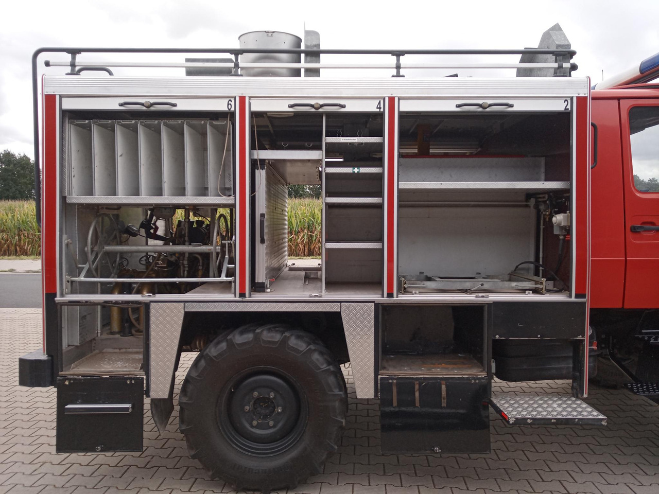 Carro de bombeiro Mercedes Benz Unimog U1300L Unimog Firetruck: foto 13