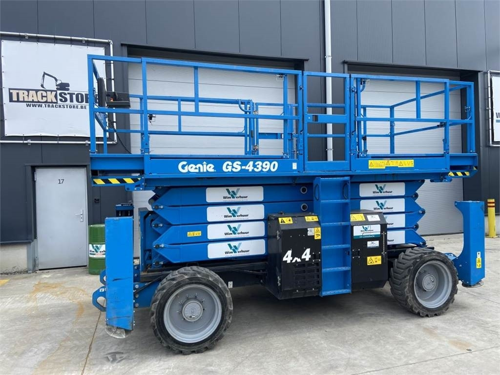 Genie GS4390RT (3214) - Plataforma de Tijera/ Plataforma de tesoura: foto 3 Genie GS4390RT (3214) - Plataforma de Tijera/ Plataforma de tesoura: foto 3