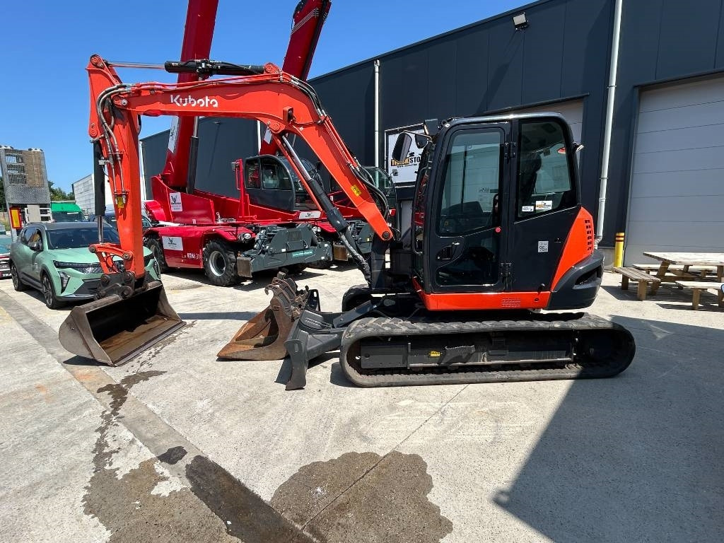 Kubota KX 080-4 - Mini escavadeira: foto 1 Kubota KX 080-4 - Mini escavadeira: foto 1