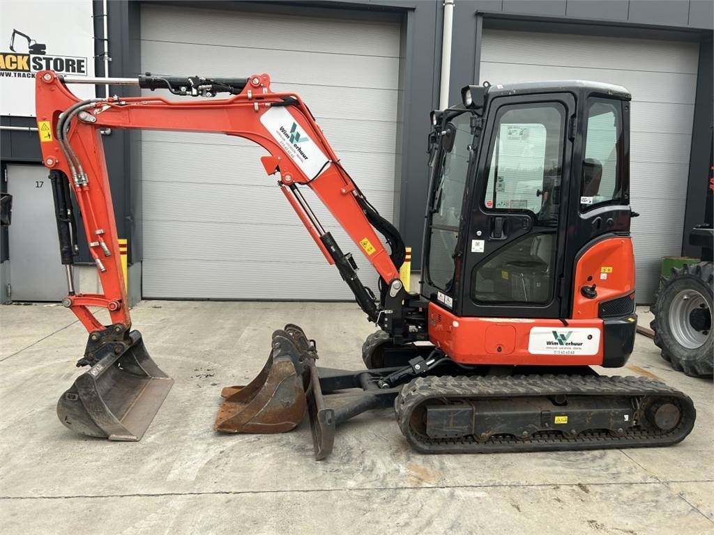 Mini escavadeira Kubota U36-4 (8598): foto 1