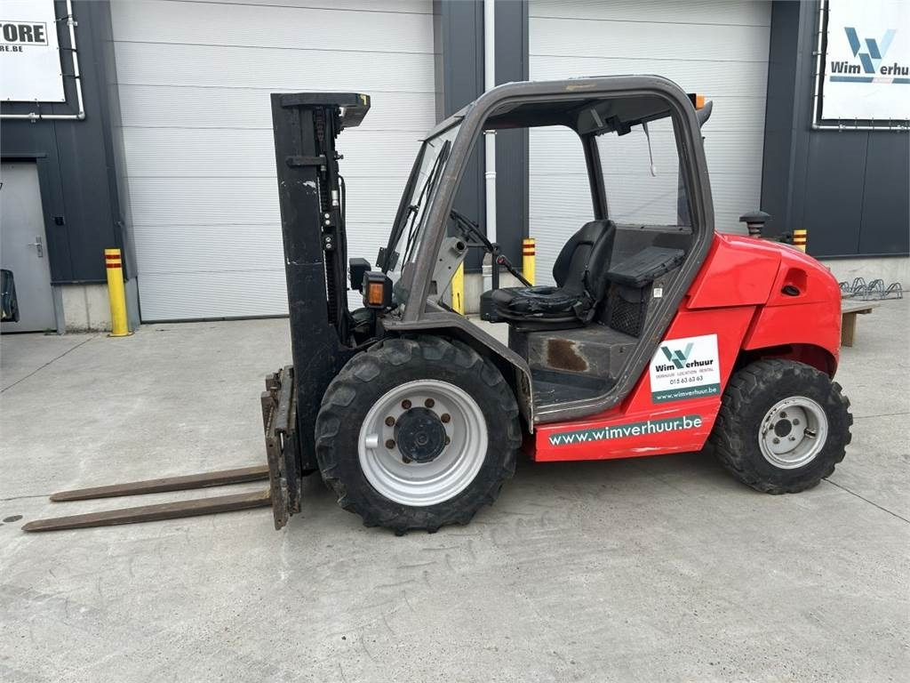Manitou MH25-4 - Empilhador todo-o-terreno: foto 1 Manitou MH25-4 - Empilhador todo-o-terreno: foto 1