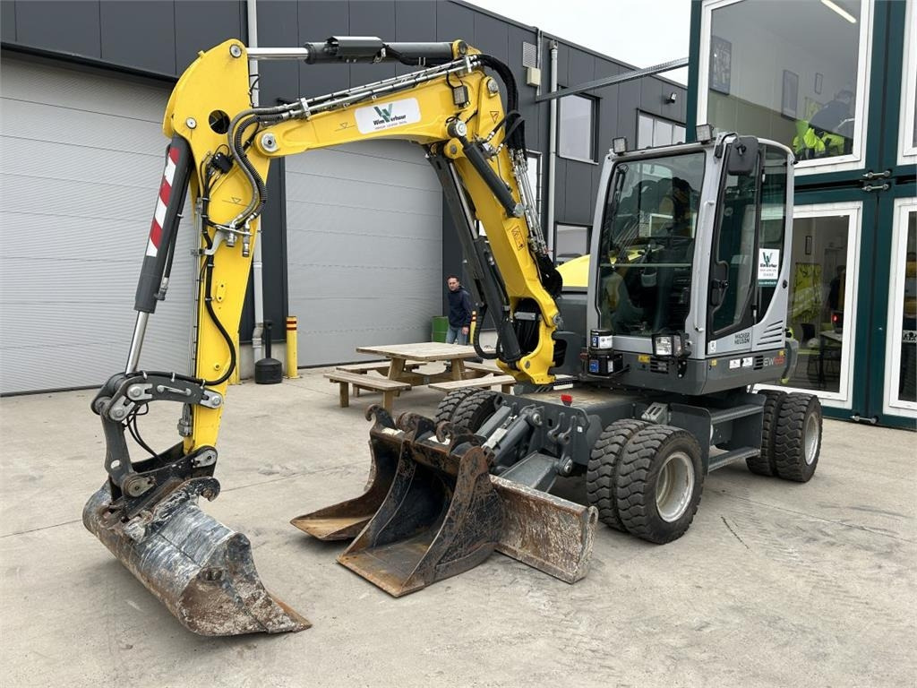 Wacker Neuson EW65 (8946)  - Escavadeira de rodas: foto 2 Wacker Neuson EW65 (8946)  - Escavadeira de rodas: foto 2