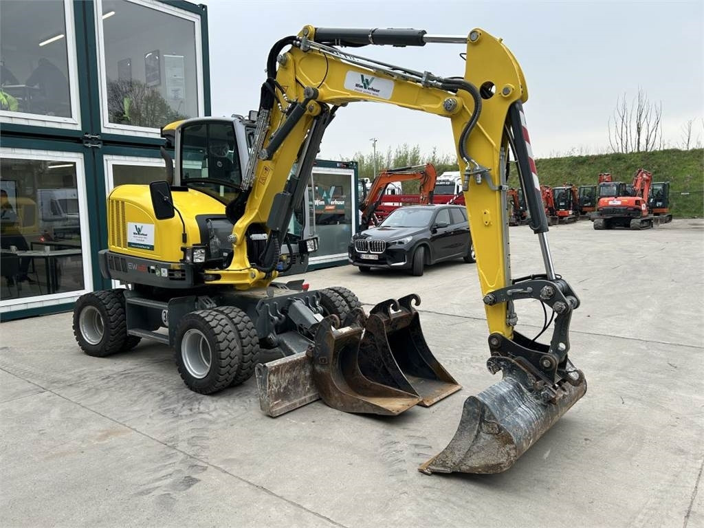 Wacker Neuson EW65 (8946) - Escavadeira de rodas: foto 4 Wacker Neuson EW65 (8946) - Escavadeira de rodas: foto 4