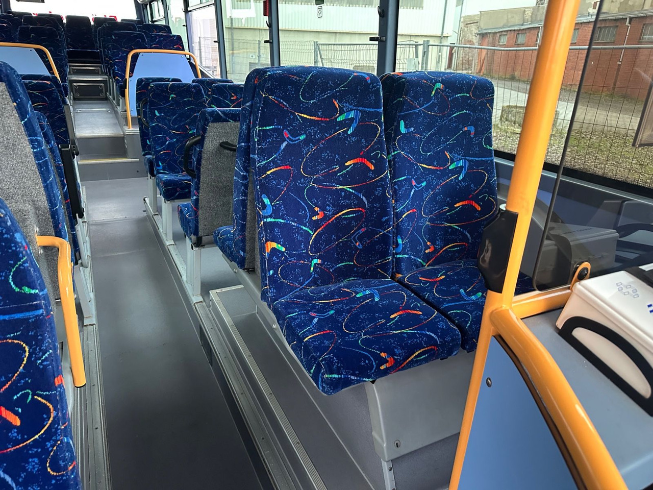 Iveco Irisbus Crossway LE SFR 152 DE*100 km/h*Schalt Iveco Irisbus Crossway LE SFR 152 DE*100 km/h*Schalt - Ônibus urbano: foto 4 Iveco Irisbus Crossway LE SFR 152 DE*100 km/h*Schalt Iveco Irisbus Crossway LE SFR 152 DE*100 km/h*Schalt - Ônibus urbano: foto 4