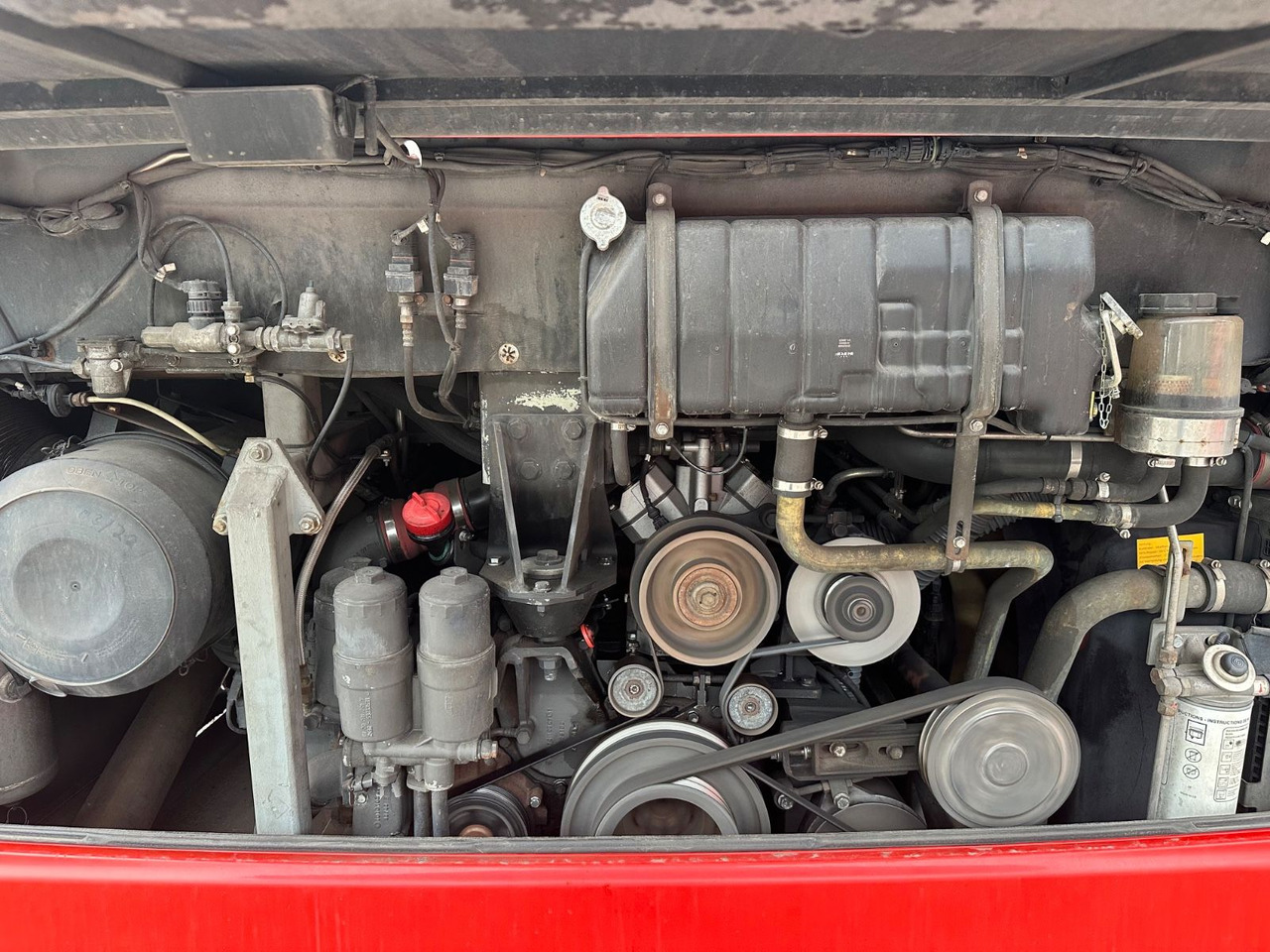 Mercedes-Benz O550 Integro (58 Sitze*Klima) - Ônibus suburbano: foto 4 Mercedes-Benz O550 Integro (58 Sitze*Klima) - Ônibus suburbano: foto 4