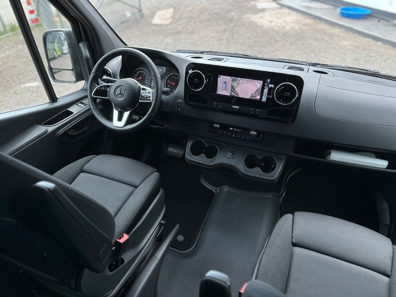 Minibus, Furgão de passageiros Mercedes-Benz Sprinter 519 CDi 4x4 H+L 360° Cam.*Navi*253.4 Km: foto 11