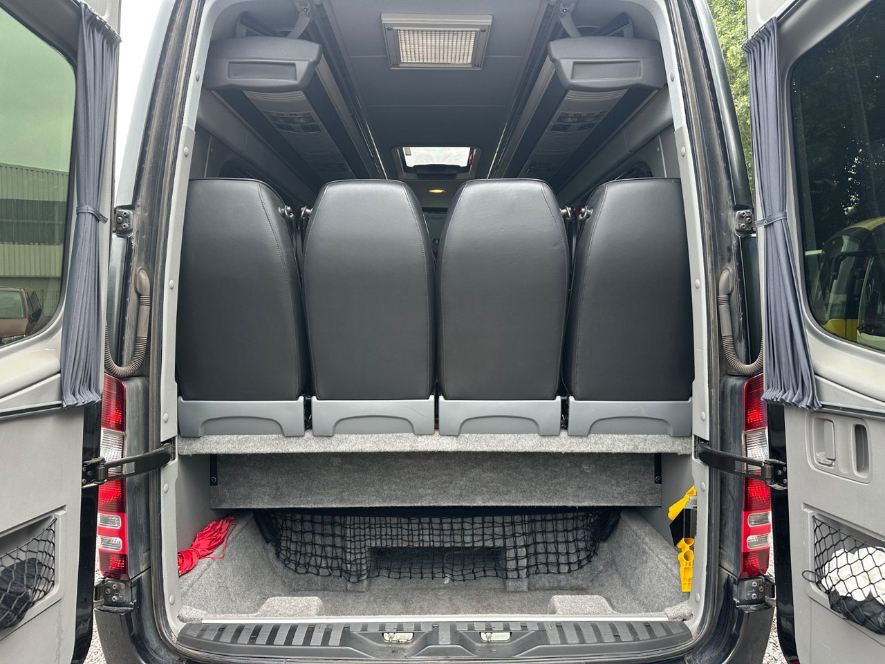 Mercedes-Benz Sprinter 519 CDi (Euro 6*Leder Sitze) - Minibus, Furgão de passageiros: foto 3 Mercedes-Benz Sprinter 519 CDi (Euro 6*Leder Sitze) - Minibus, Furgão de passageiros: foto 3