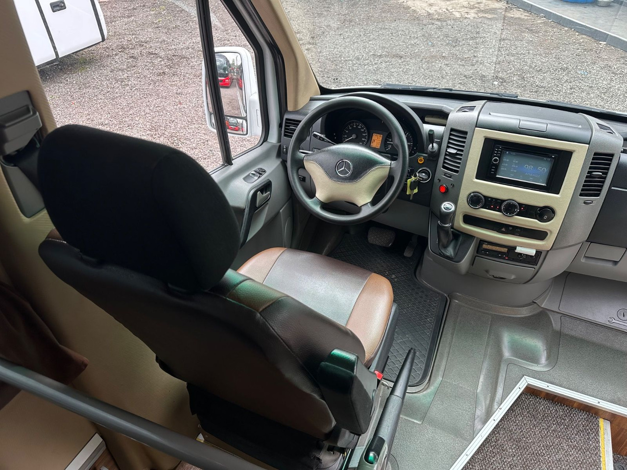 Mercedes-Benz Sprinter 519 CDi (Retarder*Klimaanlage*Reise) - Minibus, Furgão de passageiros: foto 5 Mercedes-Benz Sprinter 519 CDi (Retarder*Klimaanlage*Reise) - Minibus, Furgão de passageiros: foto 5