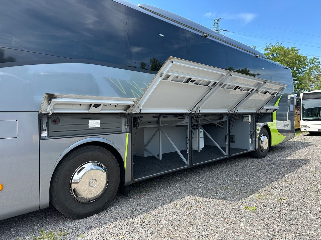 Mercedes-Benz Tourismo E 15 RHD (wenig Km*TOP*DE) - Autocarro: foto 4 Mercedes-Benz Tourismo E 15 RHD (wenig Km*TOP*DE) - Autocarro: foto 4