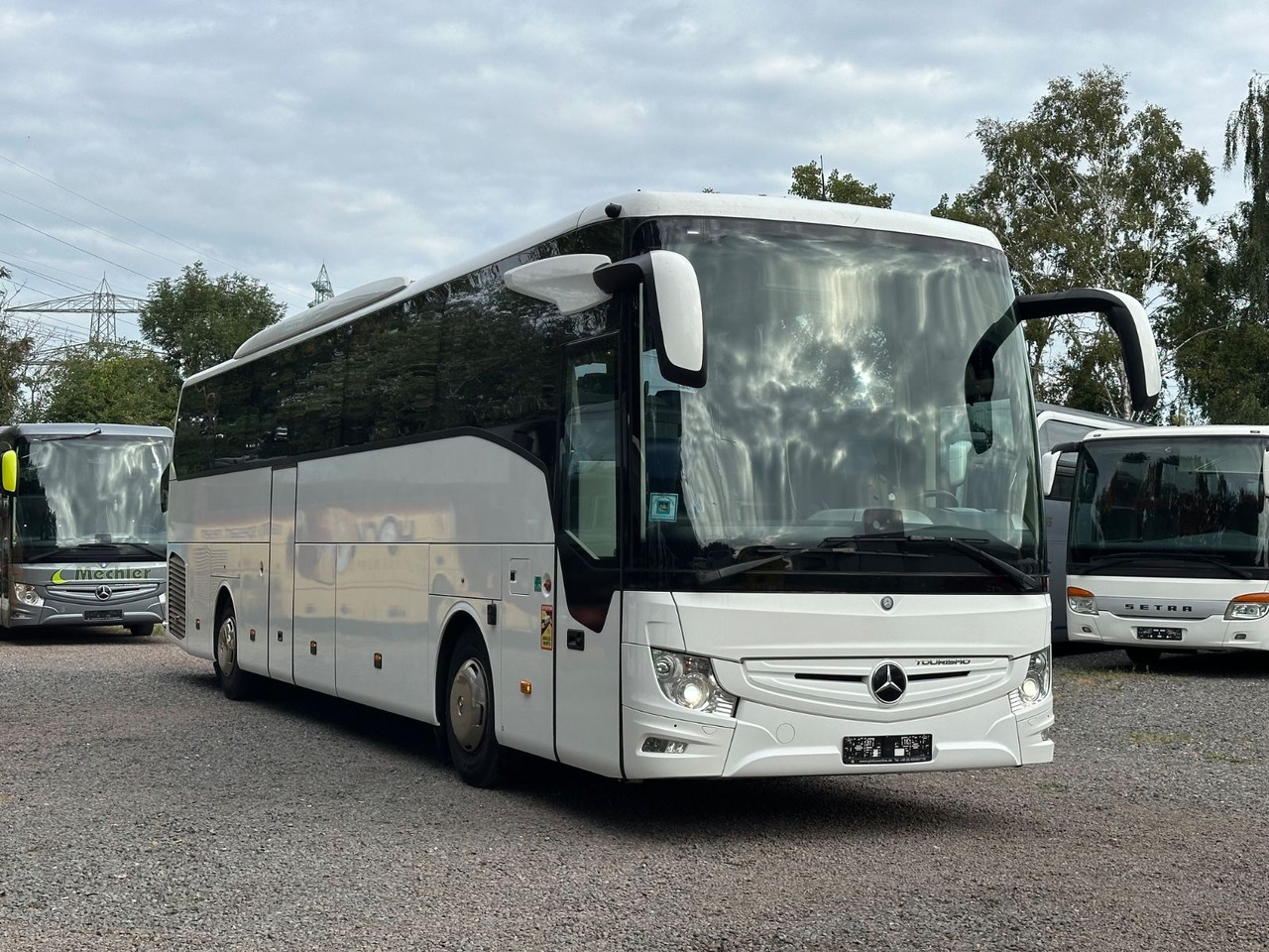 Mercedes-Benz Tourismo E 16 RHD-M/2A (wenig Km*TOP*61 Sitze) - Autocarro: foto 1 Mercedes-Benz Tourismo E 16 RHD-M/2A (wenig Km*TOP*61 Sitze) - Autocarro: foto 1