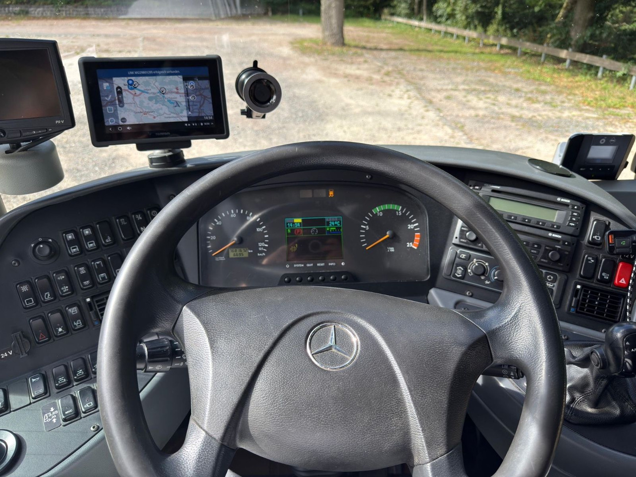 Mercedes-Benz Tourismo O350 17 RHD-L (59Sitze*DE*TOP) - Autocarro: foto 5 Mercedes-Benz Tourismo O350 17 RHD-L (59Sitze*DE*TOP) - Autocarro: foto 5