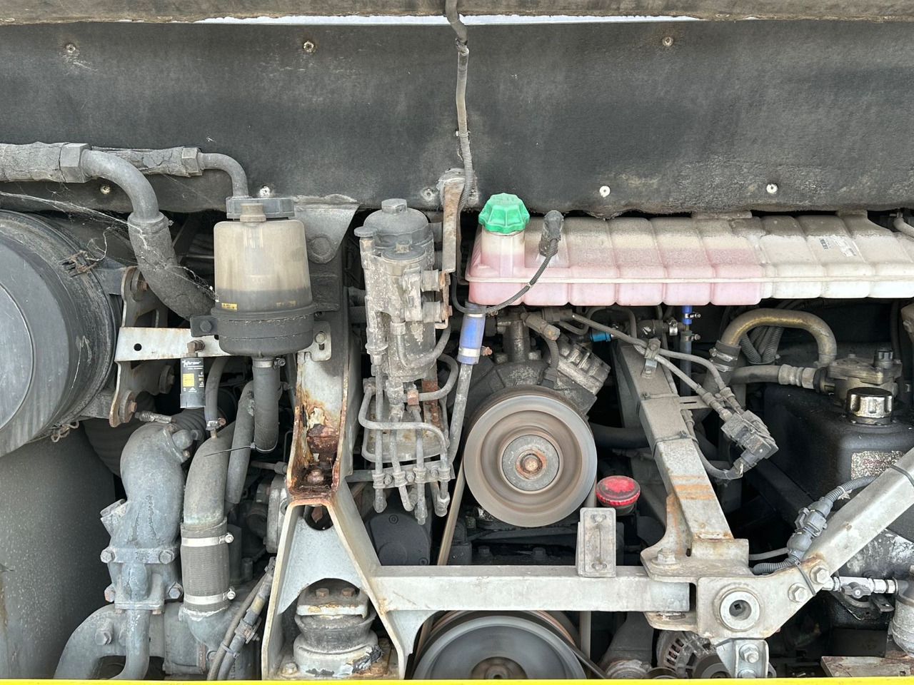 Neoplan P25 Trendliner 3516ÜC Klimaanlage*WC*57 Sitze Neoplan P25 Trendliner 3516ÜC Klimaanlage*WC*57 Sitze - Autocarro: foto 3 Neoplan P25 Trendliner 3516ÜC Klimaanlage*WC*57 Sitze Neoplan P25 Trendliner 3516ÜC Klimaanlage*WC*57 Sitze - Autocarro: foto 3