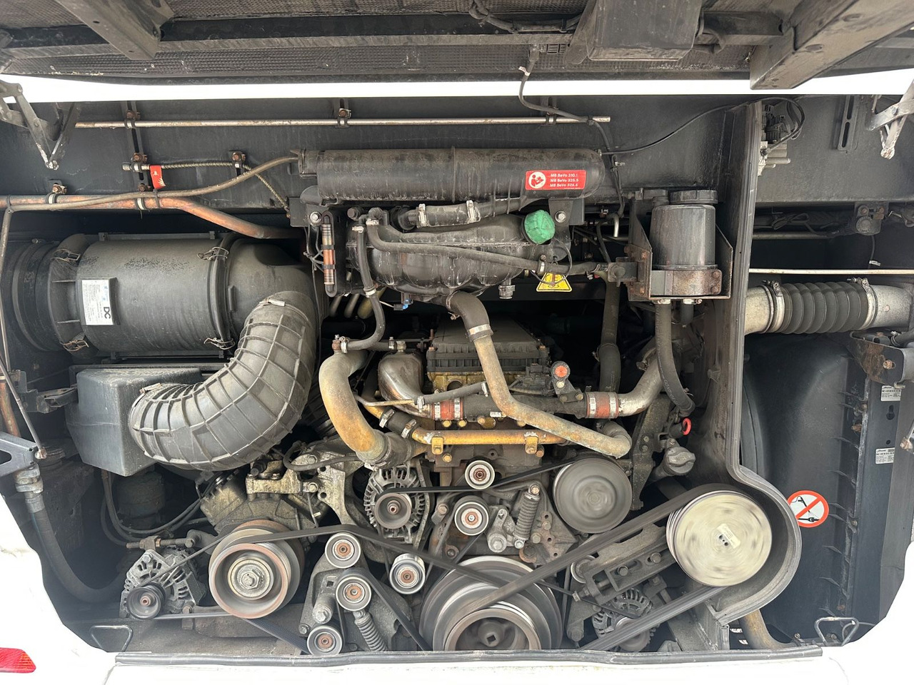 Setra S 516 HD/2A (54 Sitze*DE-Bus) - Autocarro: foto 4 Setra S 516 HD/2A (54 Sitze*DE-Bus) - Autocarro: foto 4