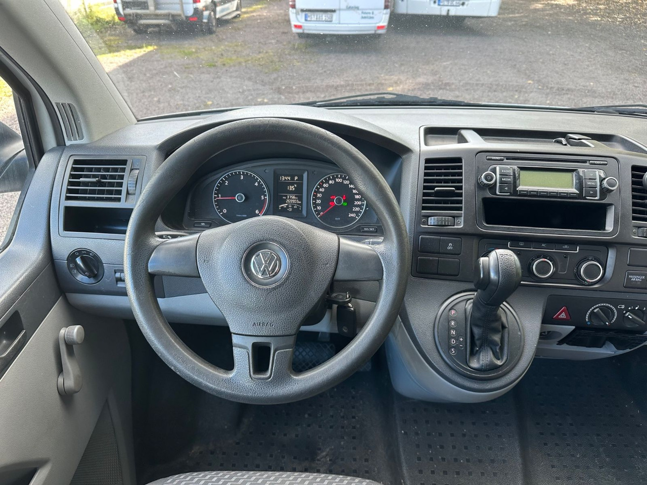 Volkswagen T5 Kombi - Furgão de passageiros: foto 3 Volkswagen T5 Kombi - Furgão de passageiros: foto 3