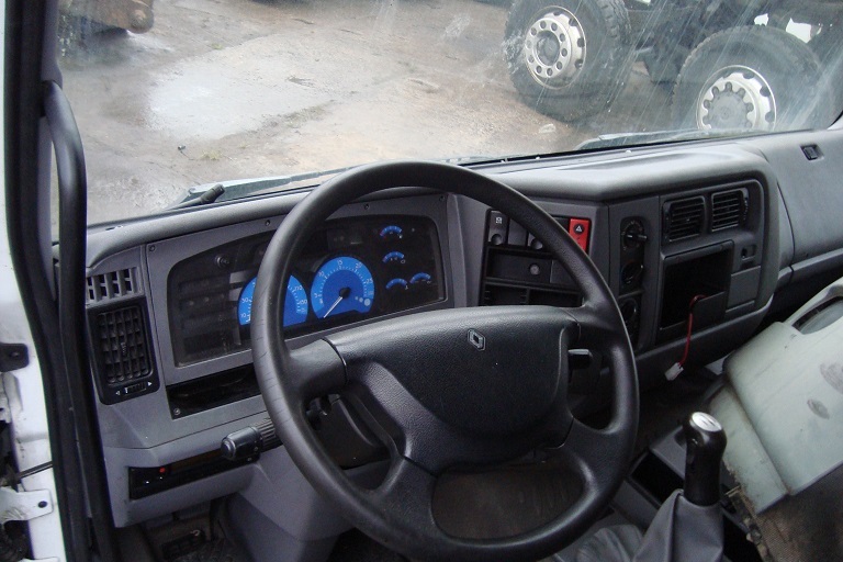 RENAULT PREMIUM DCI - Cabine: foto 3 RENAULT PREMIUM DCI - Cabine: foto 3